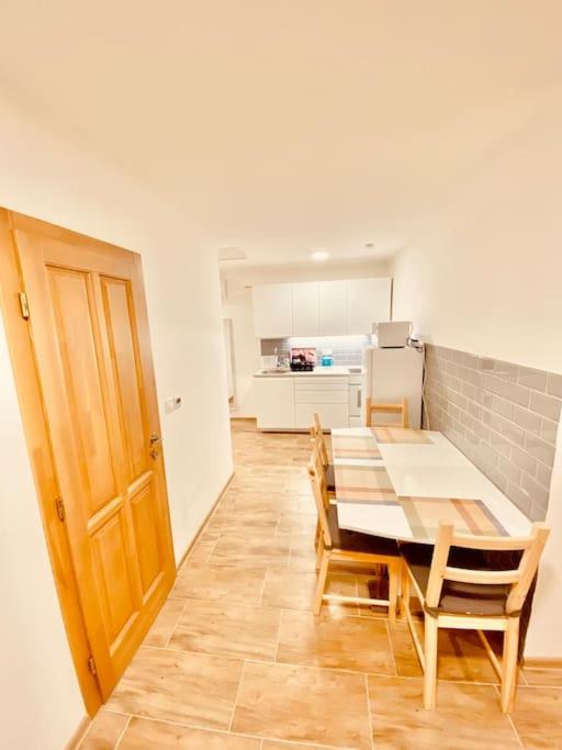 Lemon Premium Apartment Segedin Dış mekan fotoğraf